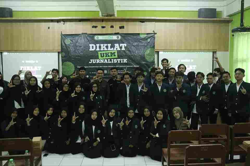diklat jurnalistik cover_11zon (3).jpg